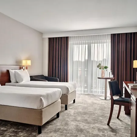 Congress & Hotel 4*
